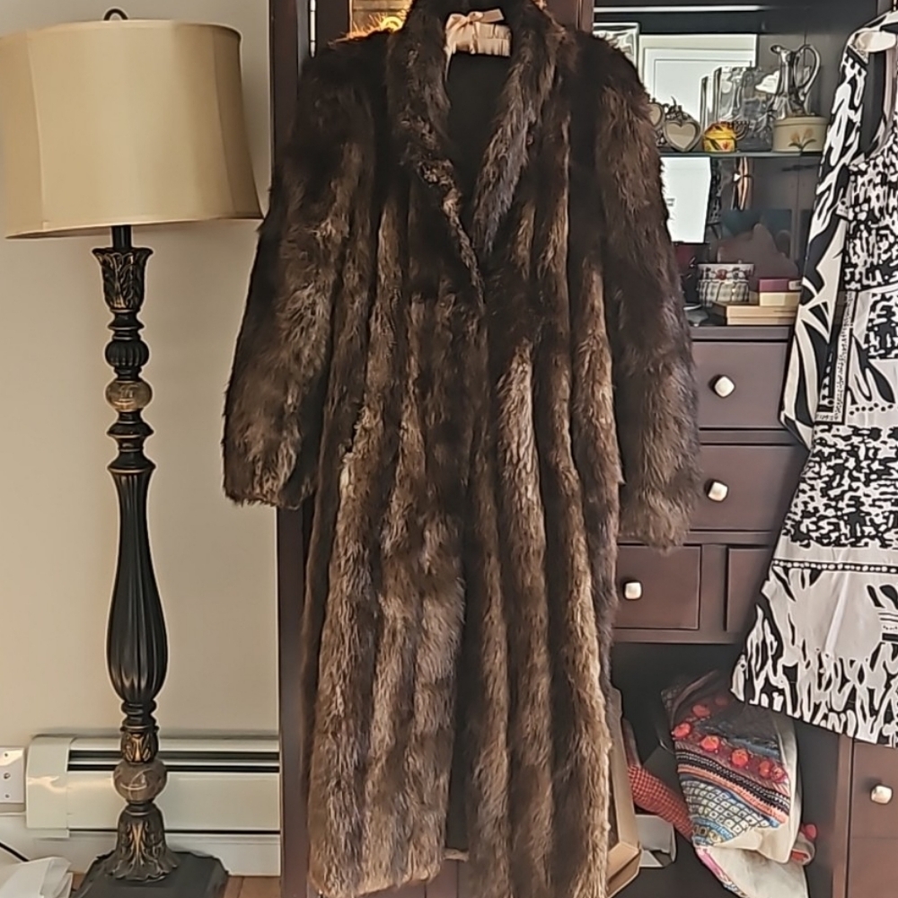 Firm$ Authentic Designer longline 47" Genuine vintage fur mint